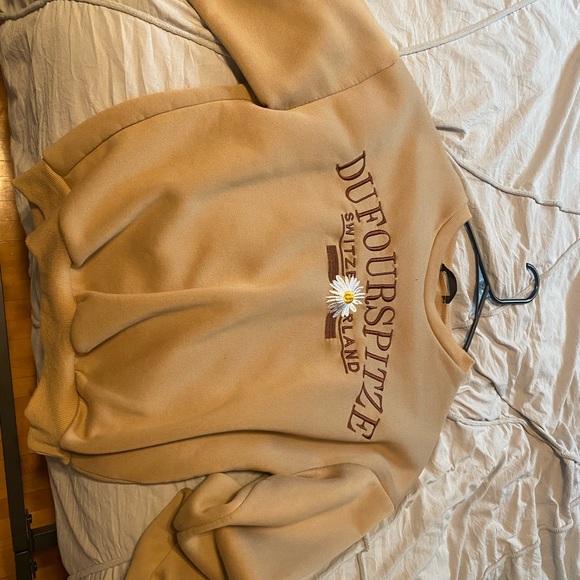 crewneck - Picture 1 of 2